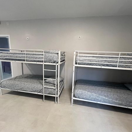 Hostel Oasis Мадрид Екстериор снимка