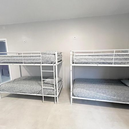 Hostel Oasis Мадрид Екстериор снимка