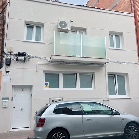 Hostel Oasis Мадрид Екстериор снимка