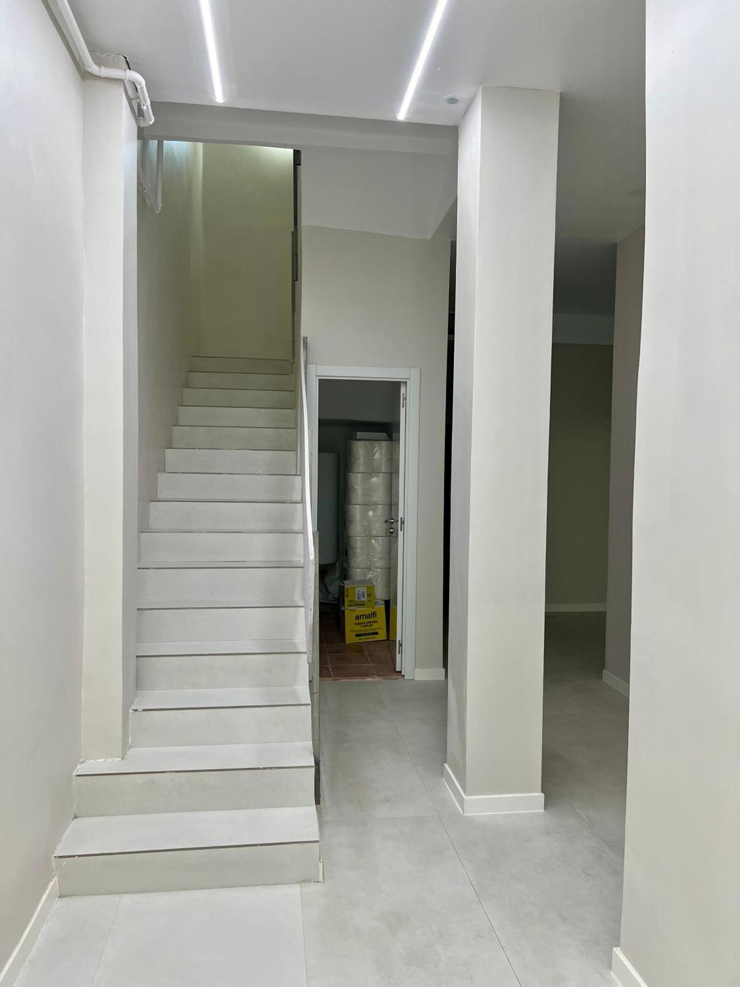 Hostel Oasis Мадрид Екстериор снимка