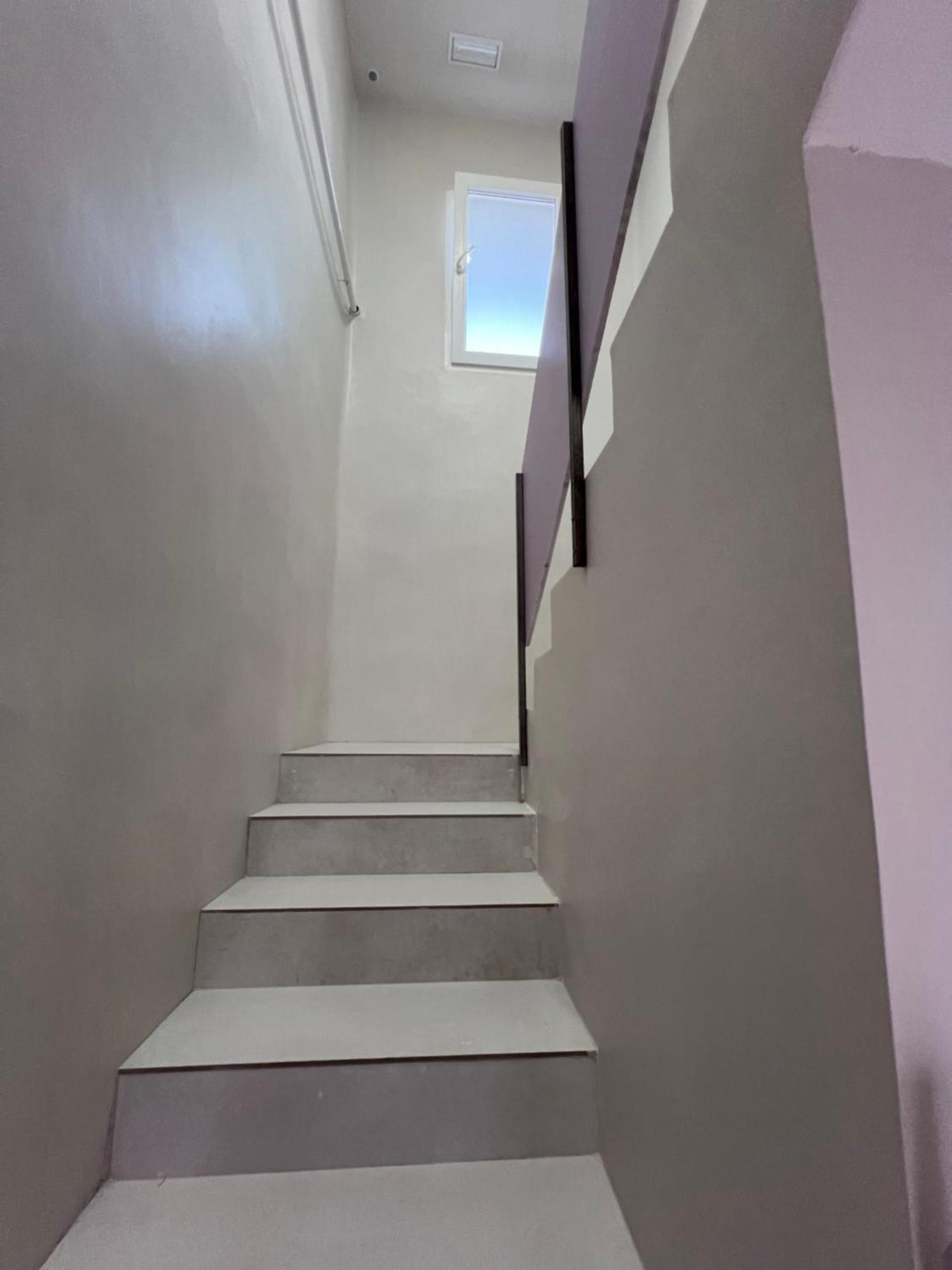 Hostel Oasis Мадрид Екстериор снимка