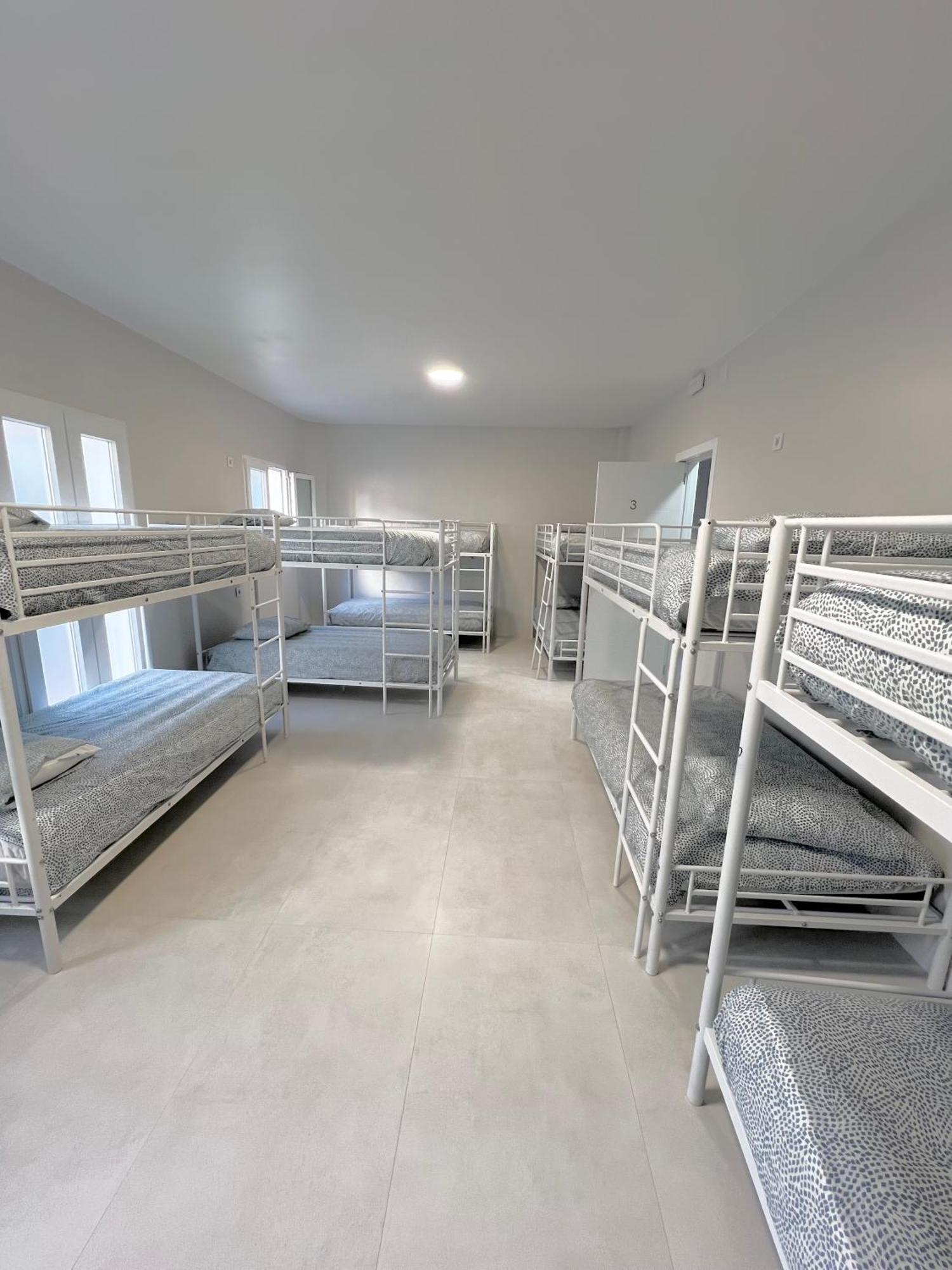 Hostel Oasis Мадрид Екстериор снимка